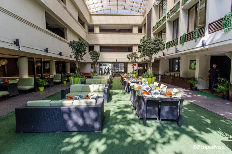 Citrus Hotel Lonavala Esterno foto