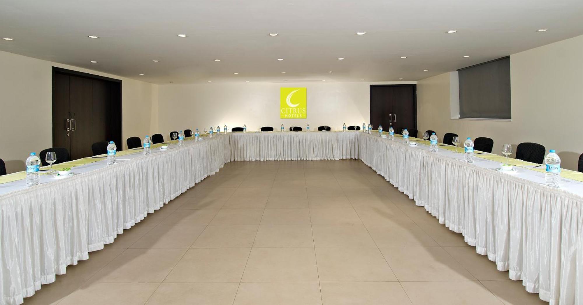 Citrus Hotel Lonavala Esterno foto