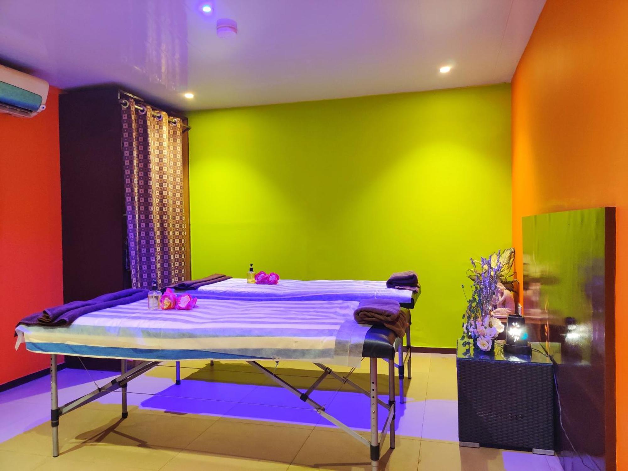 Citrus Hotel Lonavala Esterno foto
