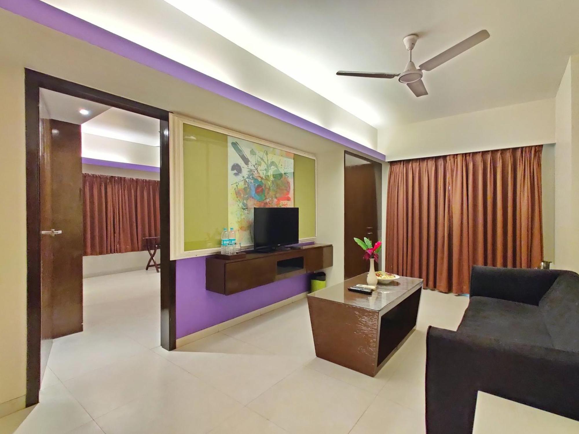 Citrus Hotel Lonavala Esterno foto