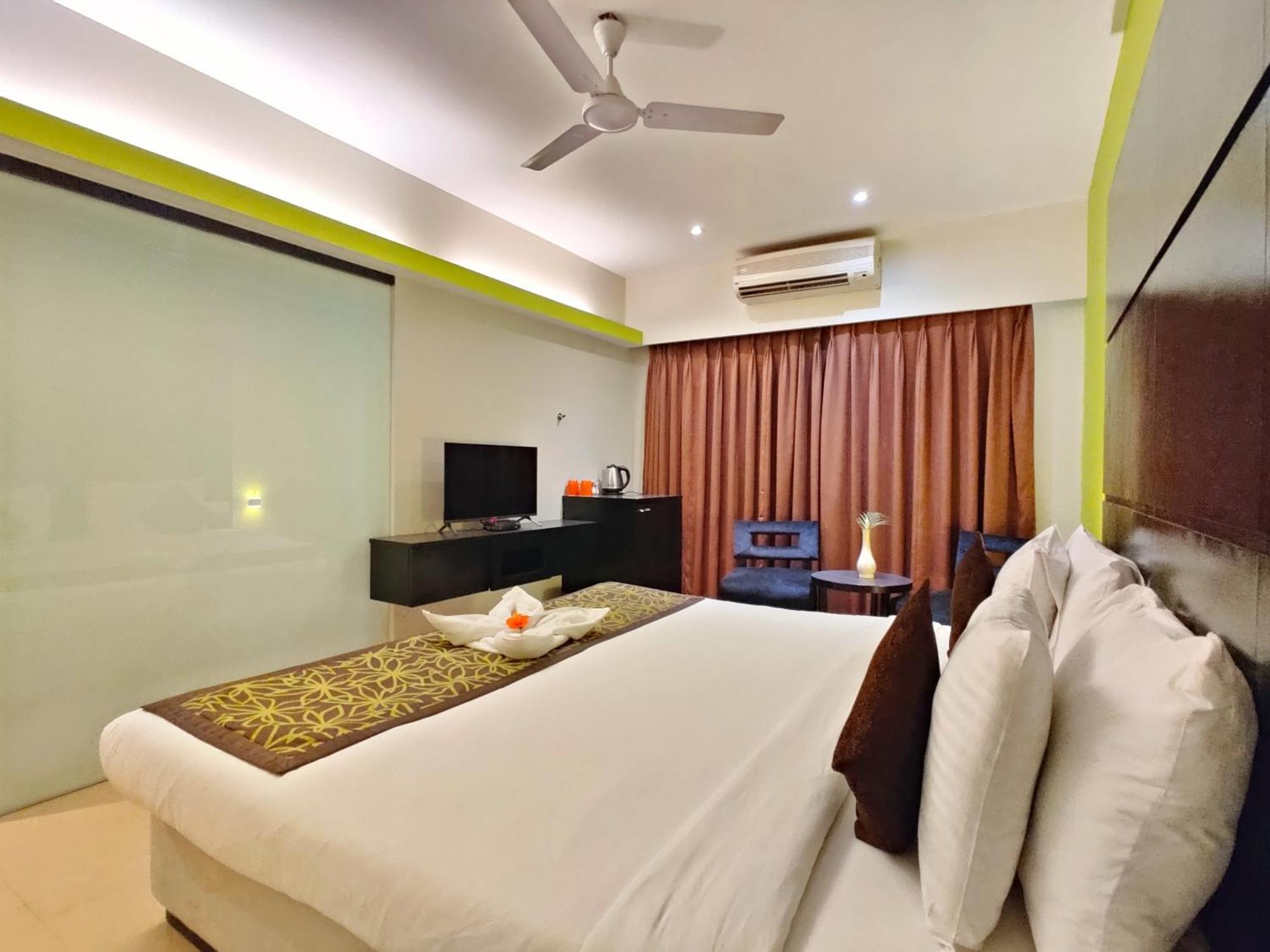 Citrus Hotel Lonavala Esterno foto