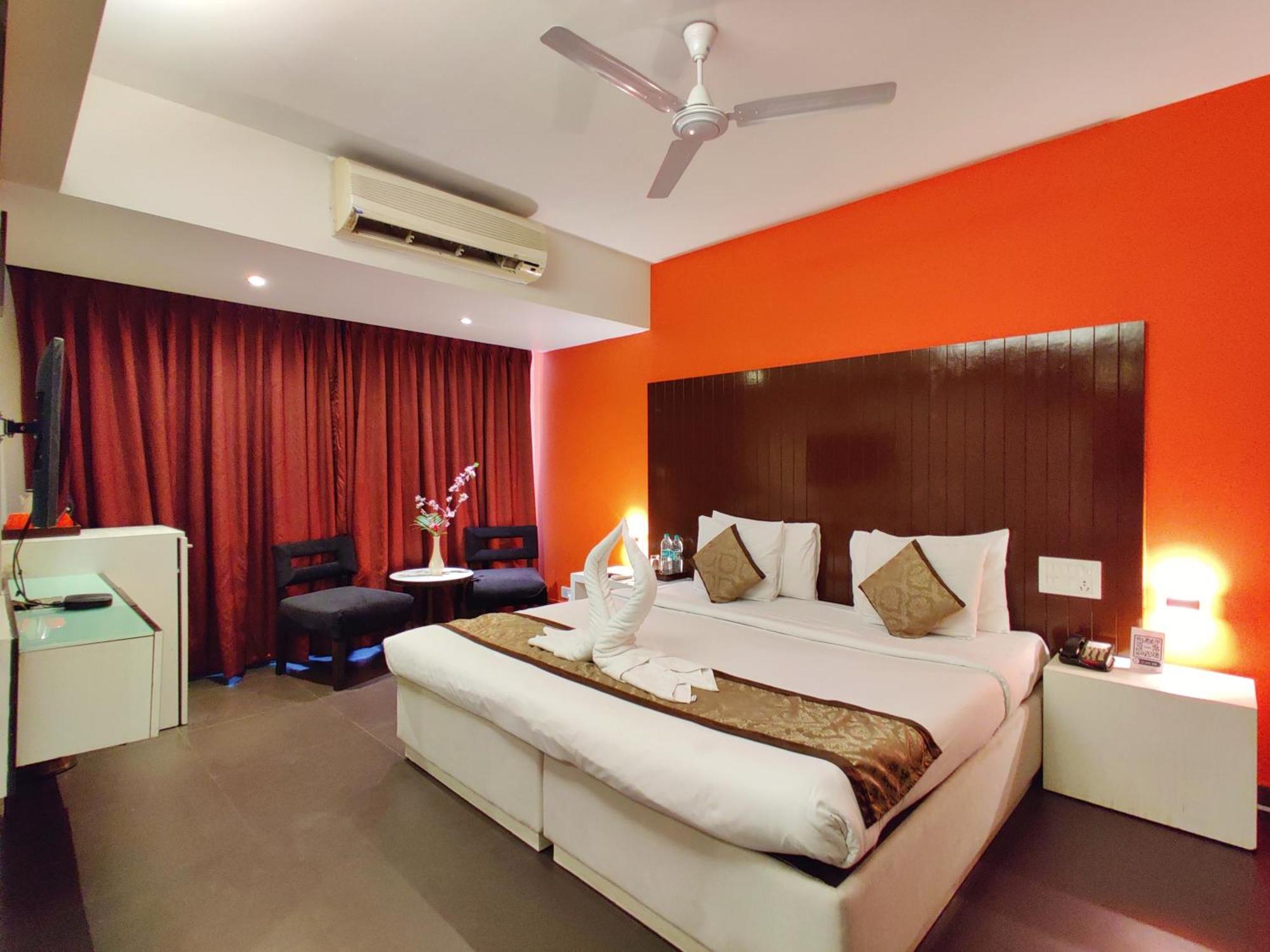 Citrus Hotel Lonavala Esterno foto